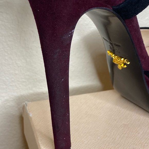Prada Suede Bicolor Heels - Picture 5 of 8
